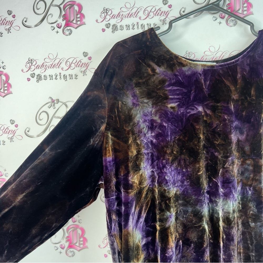 Chagall long sleeve tie dye soft Chic Velvet Long Sleeve Top in Purple and Brown - Picture 2 of 11